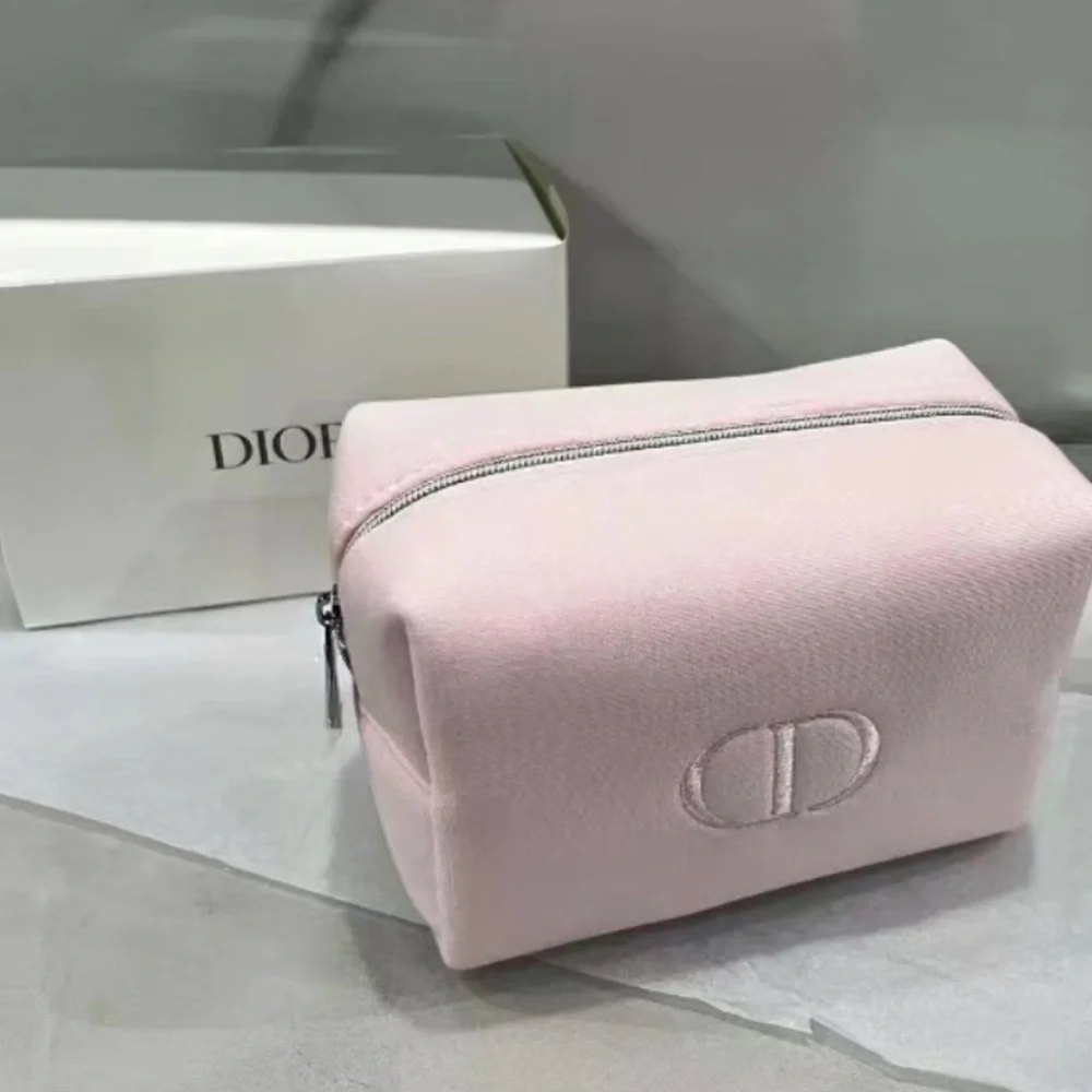 Dior Beauty Light Pink Makeup Bag Pouch Dior Logo Travel case, New - Picture 3 of 7